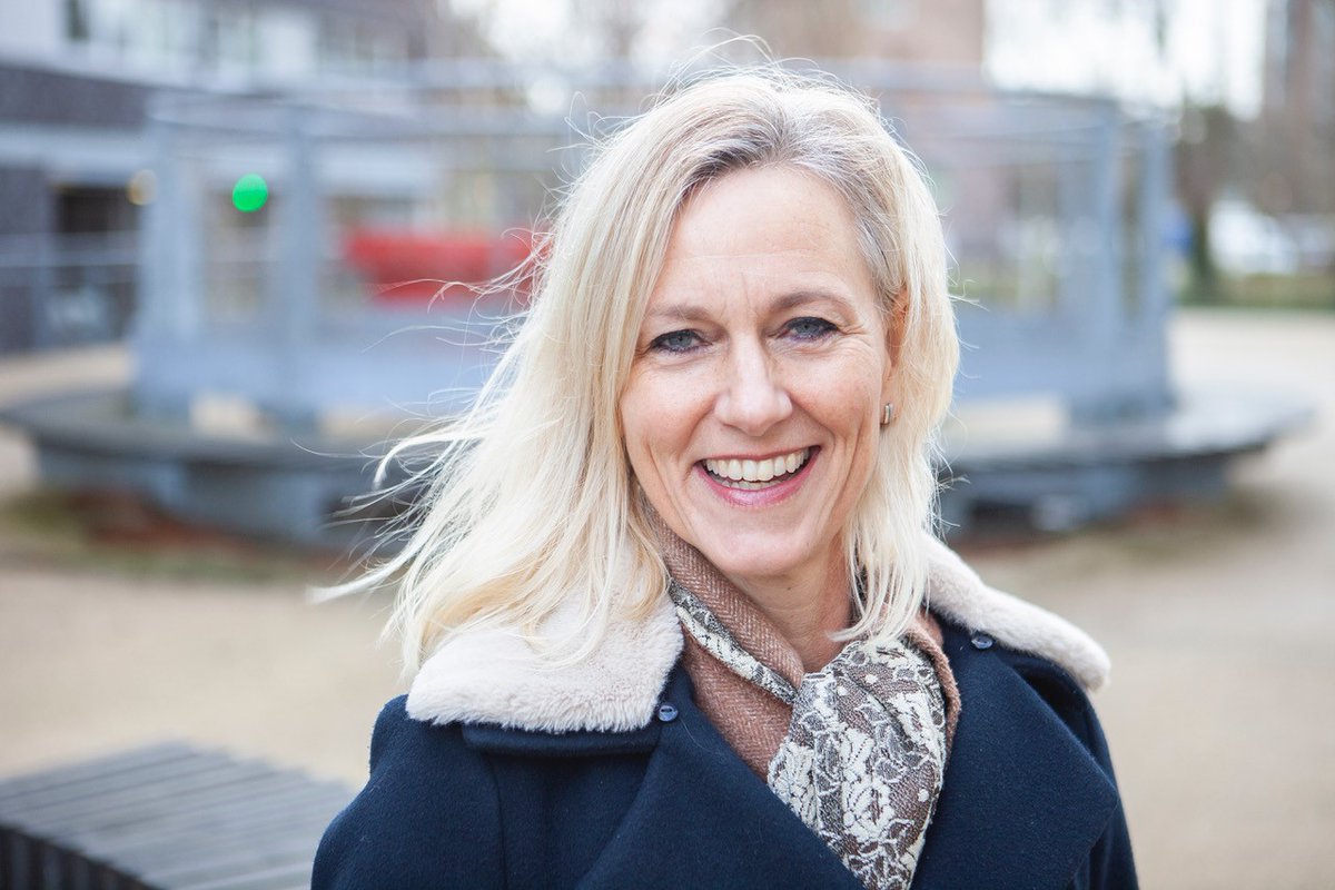 Sluit jij ook aan bij onze live lunchsessie? Wij zitten klaar met @Aukje_Nauta in de live room! smart.newrow.com/room/?ctu-352 <a href="/PA_UniLeiden/">PA - LU</a>  <a href="/fggaleiden/">UniLeiden FGGA</a> <a href="/UniLeiden/">Universiteit Leiden</a>