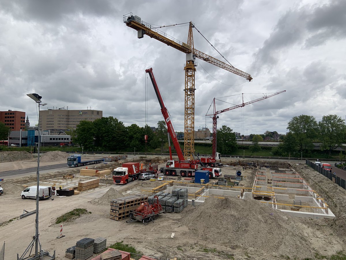Torenkraan gemonteerd bij Grunobuurt blok 4 “Tractie” in Groningen voor @Nijestee door <a href="/Trebbe1911/">Trebbe</a> i.s.m. <a href="/vanderspeknl/">Van der Spek Vianen</a> en <a href="/RoyalWagenborg/">Royal Wagenborg</a>