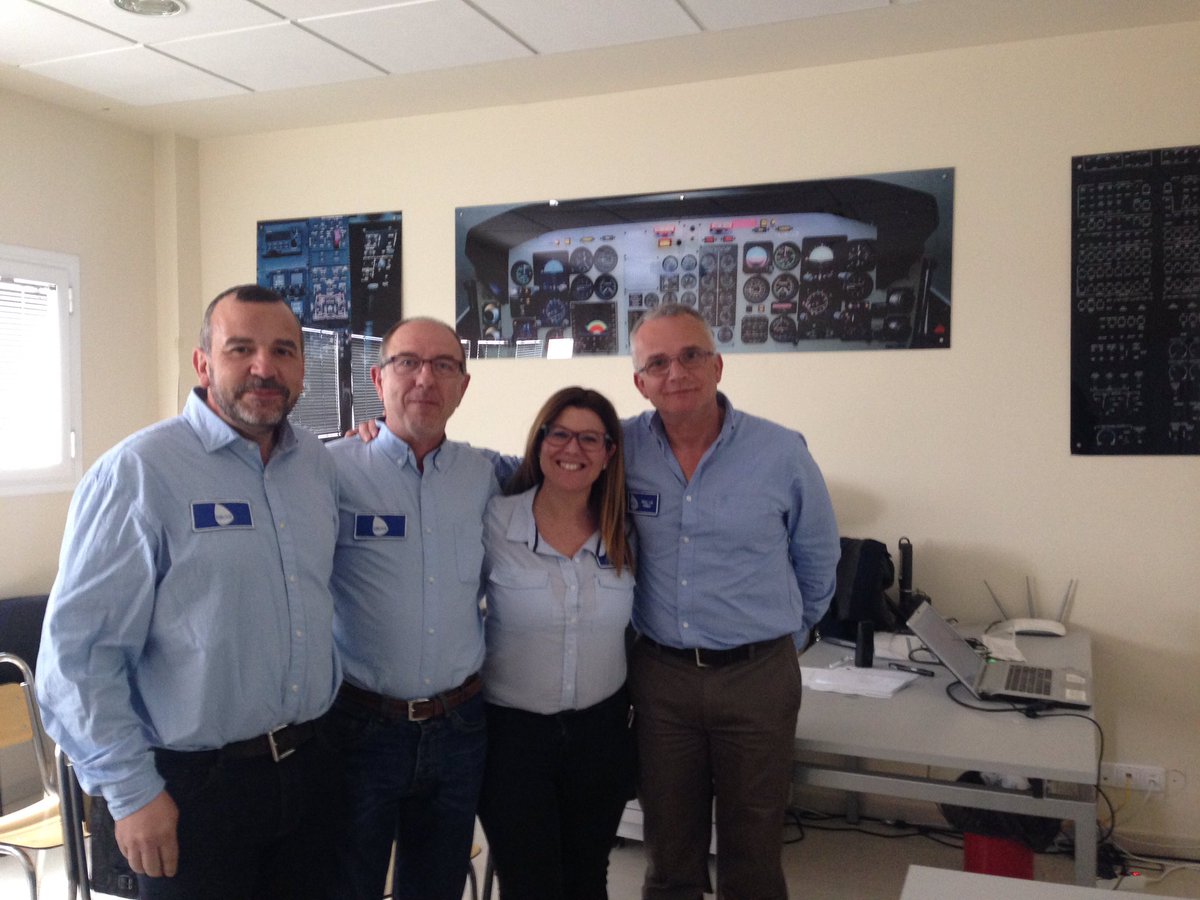 ivaferorg's tweet photo. Nuestra familia está rota. Se nos ha ido nuestro compañero y amigo Luis Mifsut. Ya no será nada cómo antes. Te queremos Luís. 😭 https://t.co/L9MDmxBKCG