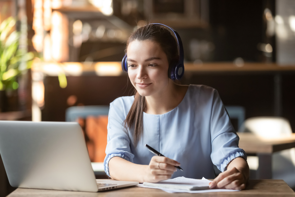 ThinkEchelon's tweet photo. #EffectiveVirtualCoaching is our new three-part learning for field sales managers. Help your managers - and their teams - stay focused and engaged. 

#thinkechelon #salescoaching #coaching #virtuallearning https://t.co/JozEh1Wed4
