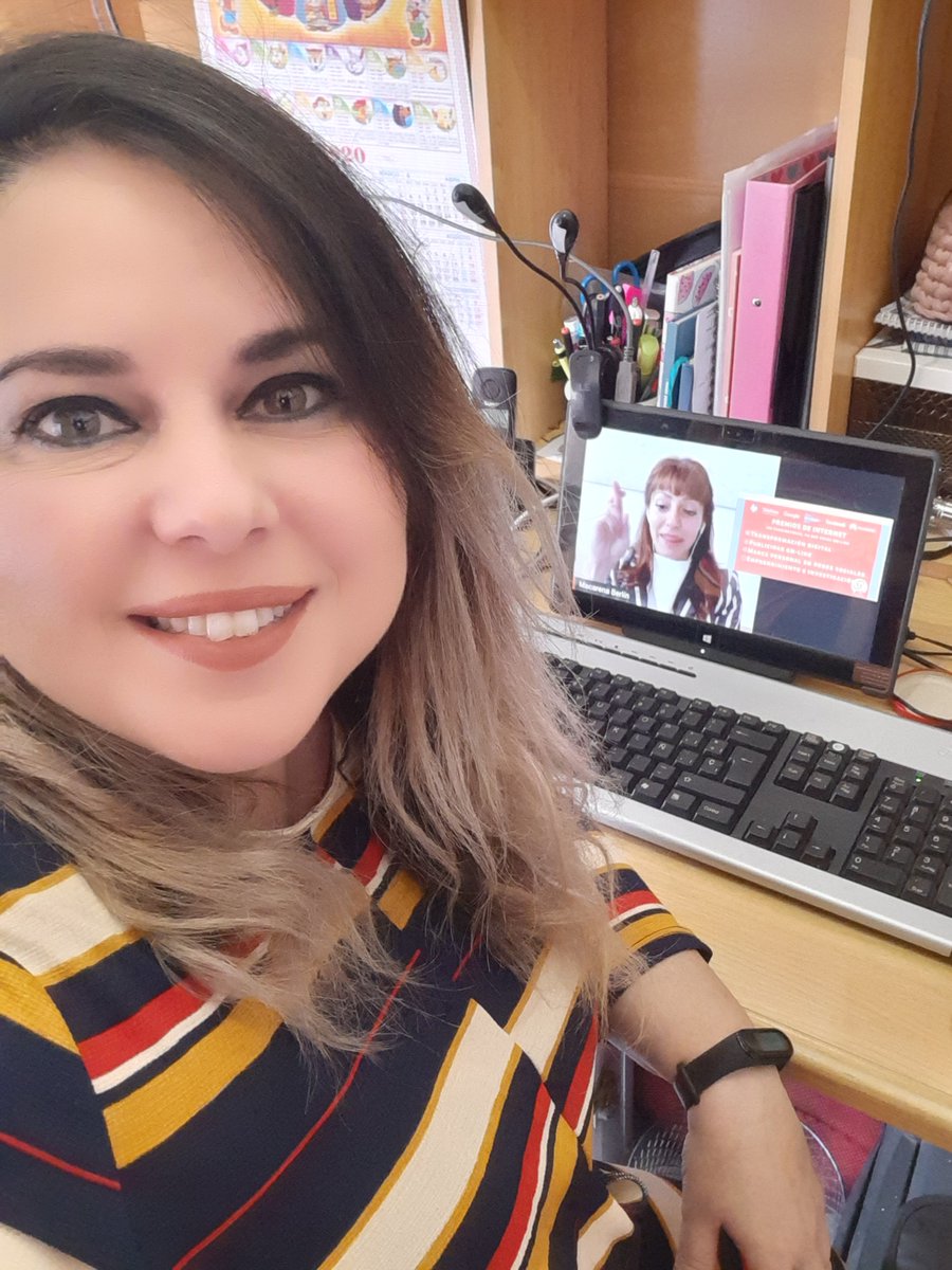 EDMontehermoso_'s tweet photo. Vamos #infopirina Viendo la Gala Premios de Internet #diadeinternet #DiaDeInternet2020 #premiosinternet #ddinternet https://t.co/Uxb4E9t4M5