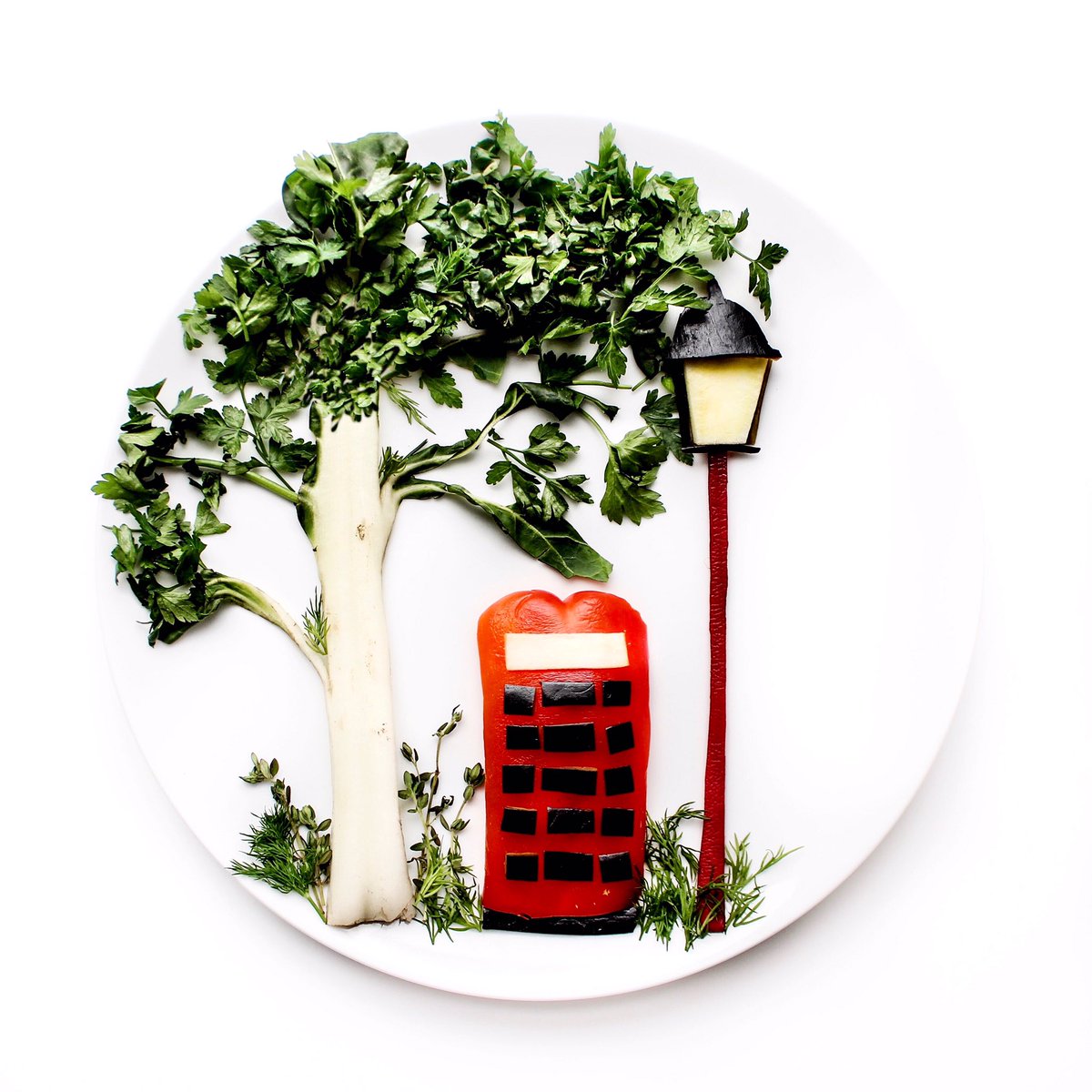 LoPurnell's tweet photo. Inspiration coming from close to home these days. New London in the spring canvas! #foodart #culinarycanvas https://t.co/f5JqdlFfEx
