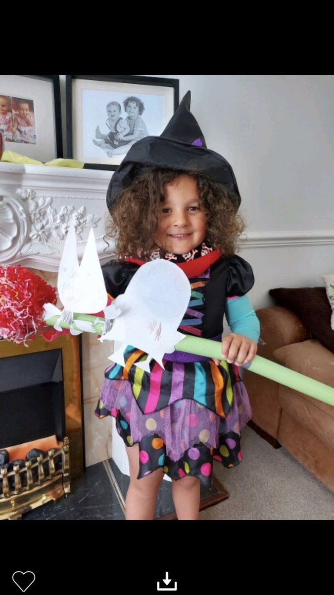 christinasperd1's tweet photo. RS have been busy making their own witch broomsticks this week! Some fabulous creations with natural objects....and some friends even got into character by dressing up! 🧙‍♀️ #juliadonaldson #witch #broomstick #homelearning #EYFS @sandalps @ChristinaSperdu https://t.co/4QpmWuwtbe
