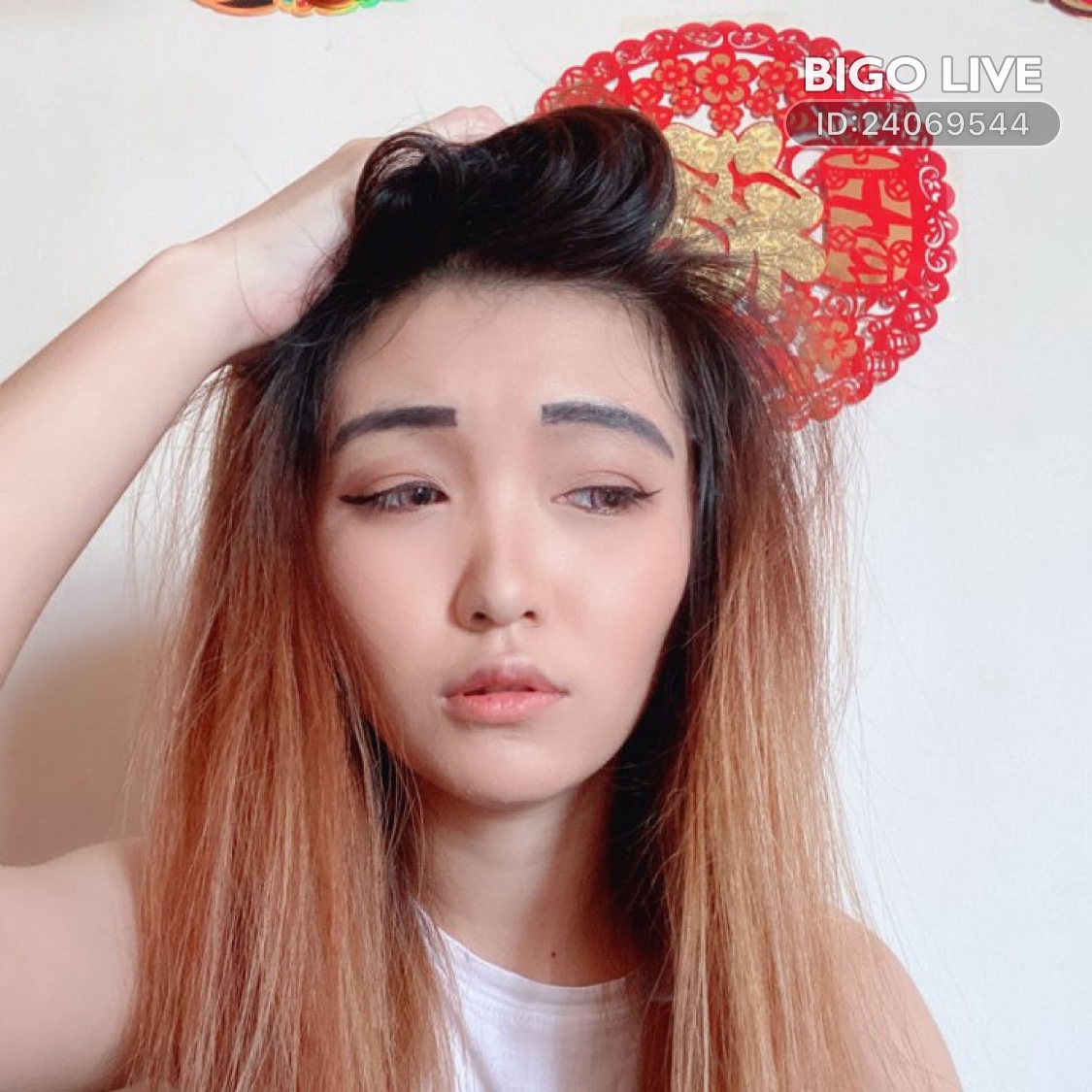 Junchenggg's tweet photo. Come and see 〄🥀|Lotte|🥀〄's LIVE in #BIGOLIVE  
https://t.co/4BtdhBvp45 https://t.co/4mnX8uM3fQ