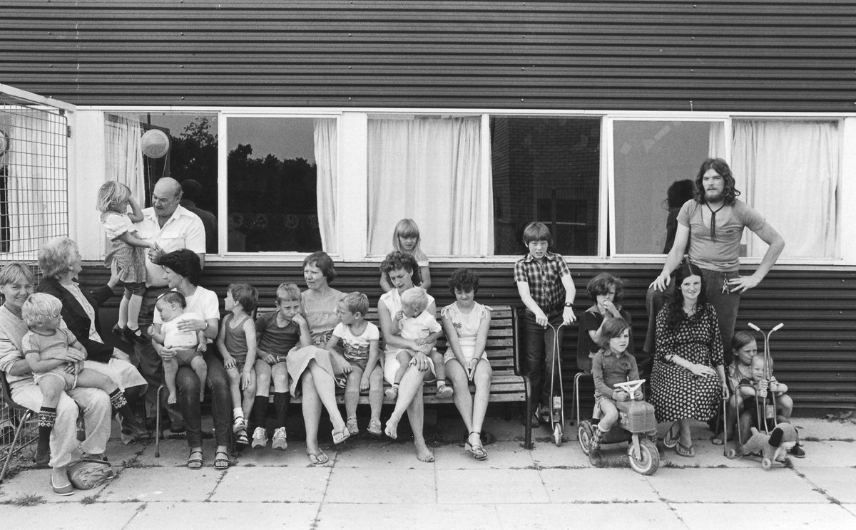 livingarchive1's tweet photo. For International #DayofFamilies today here's the Moorlands Family Centre on Beanhill, 1981.
Find out how Living Archive MK preserves local memories here: https://t.co/waFNqPGuq6
#LoveMK #history #heritage #culture #archive #socialphotography #britishculture #beanhill #1980s https://t.co/xFhgvFqQme