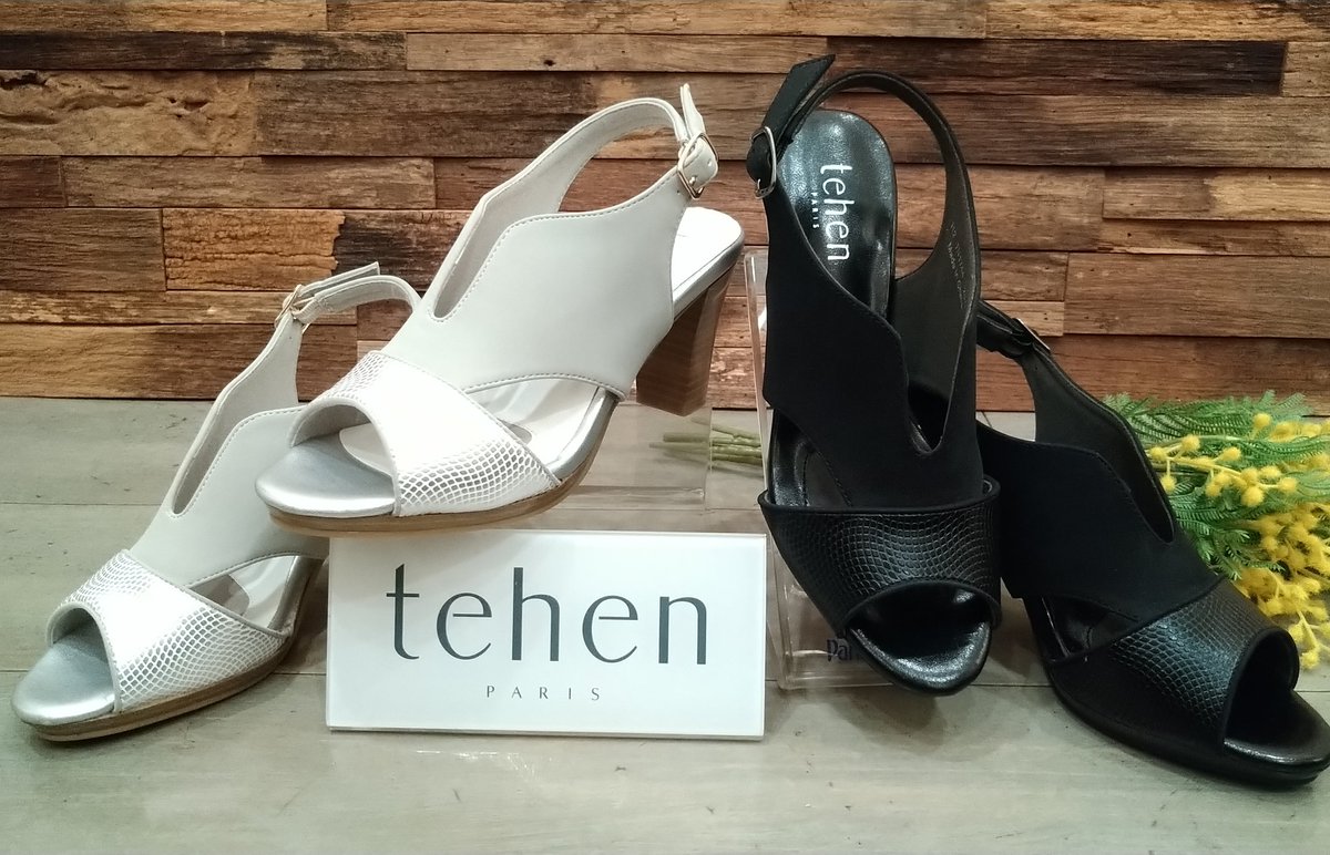 mukadeya_sendai's tweet photo. 夏物サンダル入荷中!🎐
#tehen
#サンダル 5900円+税
つま先の型押しがオシャレです。
#レディース #靴 #下駄 #草履 #和雑貨 #衣類 #仙台一番町 #むかでや #マスク #ガーゼマスク #パンプス https://t.co/KQJyrUaDcE