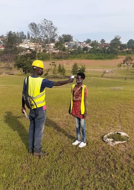 Gregori_Int's tweet photo. 🚧⛳Our team is working hard in Rwanda to extend the Kigali Golf Course from 9 to 18 holes! As part of our CSR program, we recently donated 5 tons of food to support the 270 families that live around the course, in association with the RUGC and KGC members.

📷by @golf_kigali https://t.co/dEsubhpkgS