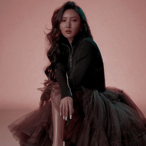•.¸♡ нωαsα ριcs ♡¸.• (@hwasa_pics) on Twitter photo 