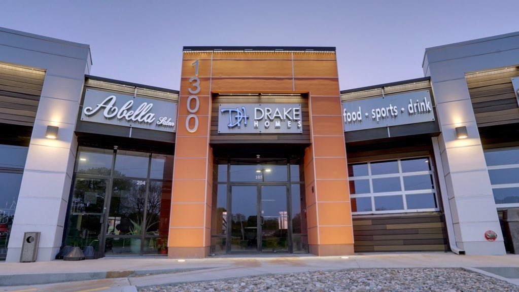 Drake Homes tweet media