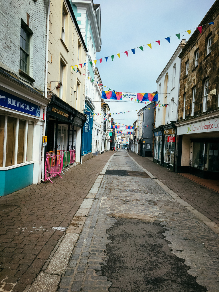 Colroger Holidays tweet media