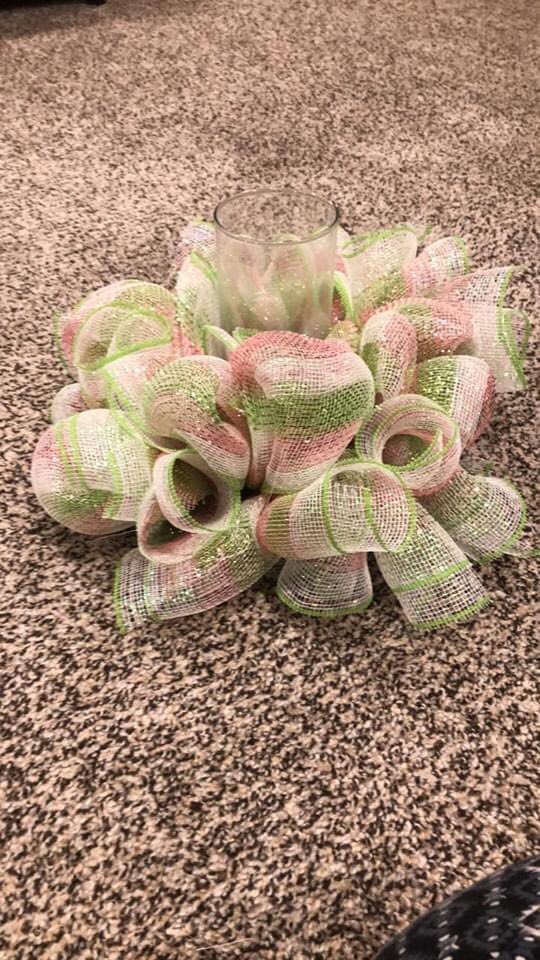 Mrs_Koppers's tweet image. What do you do when you can’t sleep at 4 am? Craft! #decomesh #crafting #cantsleep