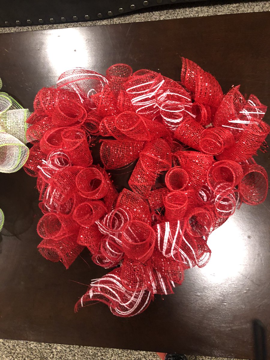 Mrs_Koppers's tweet image. What do you do when you can’t sleep at 4 am? Craft! #decomesh #crafting #cantsleep