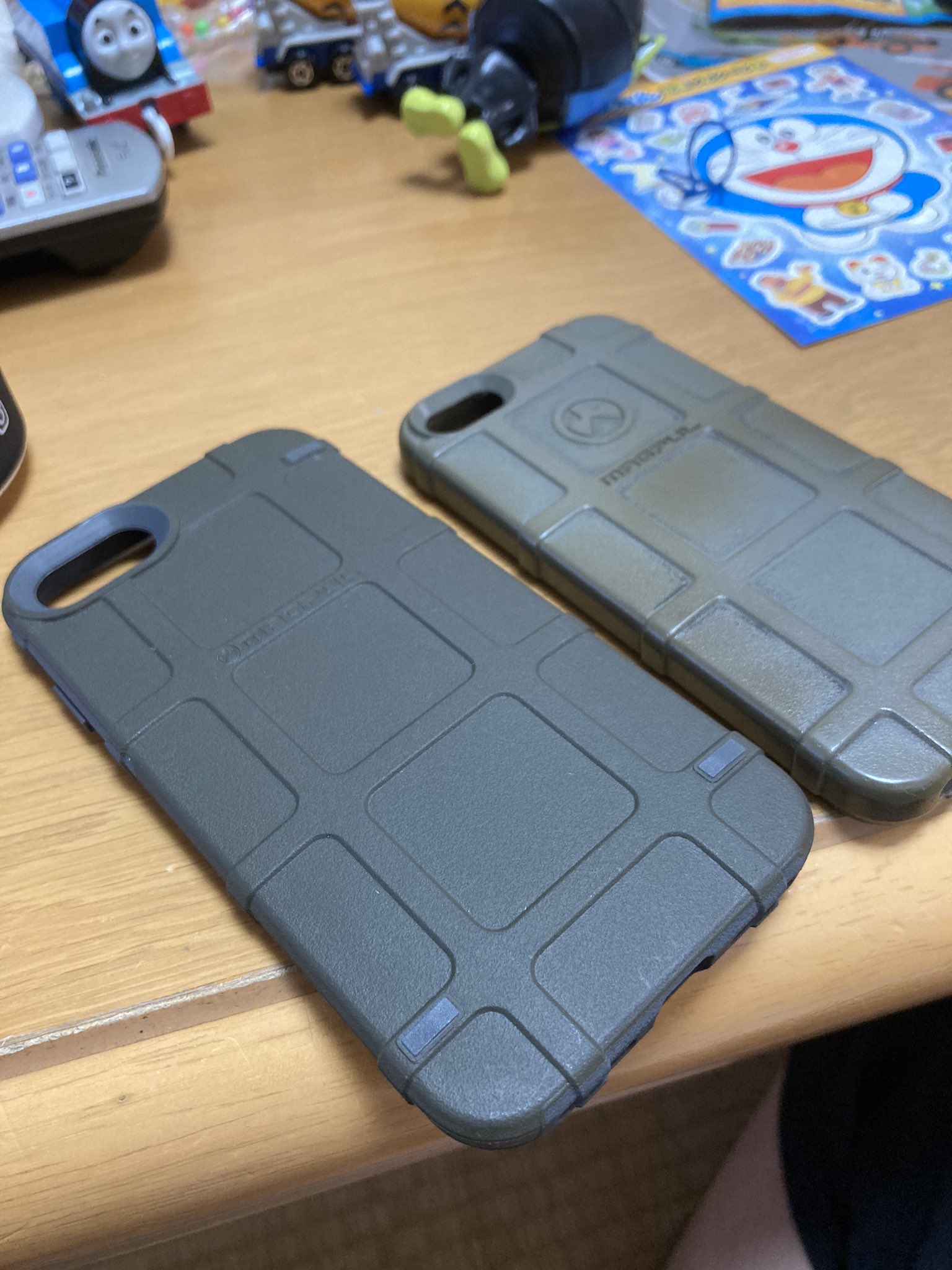 福助 マグプルのiphoneカバーきた Iphoneにしてからずっとマグプルで買い換えてきたのだけど Seからse2だと結構大きさ違うねえ W グッスマさんのシンプルスタンドもきた そうそう こういうのでいいんだよこういうので W あとオマケで
