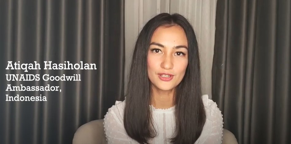 .<a href="/UNAIDS/">UNAIDS Global</a> Goodwill Ambassadors from Asia and the Pacific <a href="/PiaWurtzbach/">Pia Wurtzbach Jauncey</a>, Atiqah Hasiholan <a href="/atiqahhasiholan/">atiqah hasiholan</a> and Huang Xiaoming 黄晓明 <a href="/hxmofficial/">Huang Xiaoming</a> share a message of hope and solidarity during the #COVID19 pandemic. 
🎥youtube.com/watch?v=gsczPT…