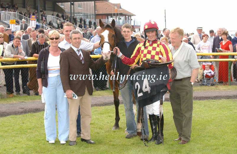 #FromTheArchives 15 years ago today 15-May-2005
<a href="/NavanRacecourse/">Navan Racecourse</a> 
"Where's Eddie" and <a href="/_Davy_Russel_/">Davy Russell</a> win for owner Seamus Ross and trainer Pat Verling.
(c)healyracing.ie