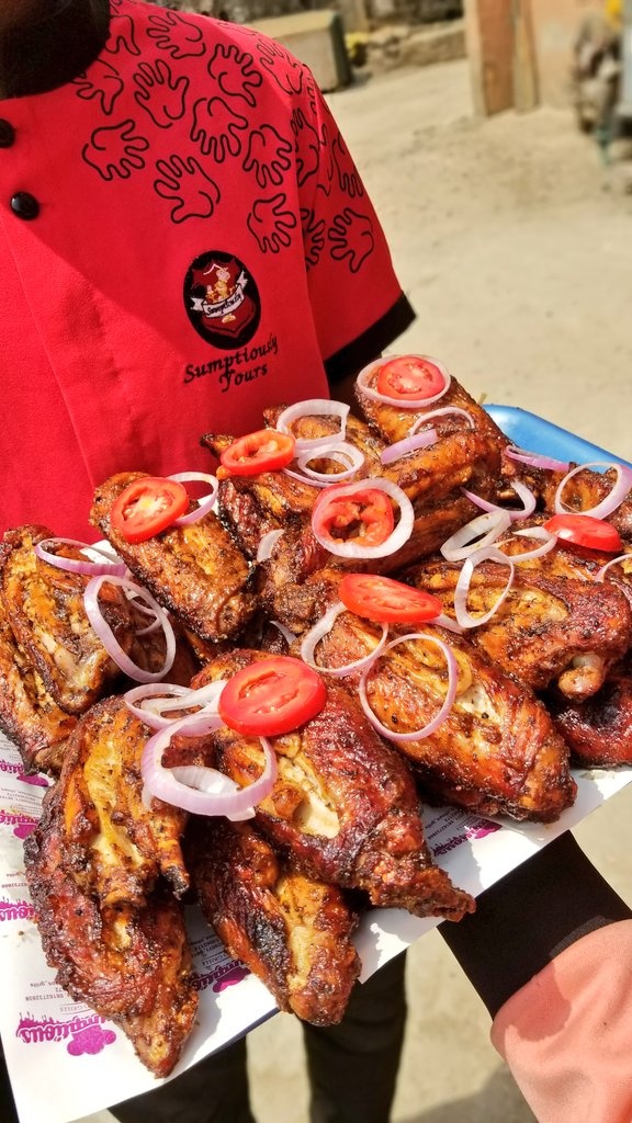 harleamah's tweet photo. Turkey in all its glory ! 

Send us a DM to place your orders or call 07038981981

Pls RT if you see this .
#smallchops https://t.co/vmWfp3b5zF