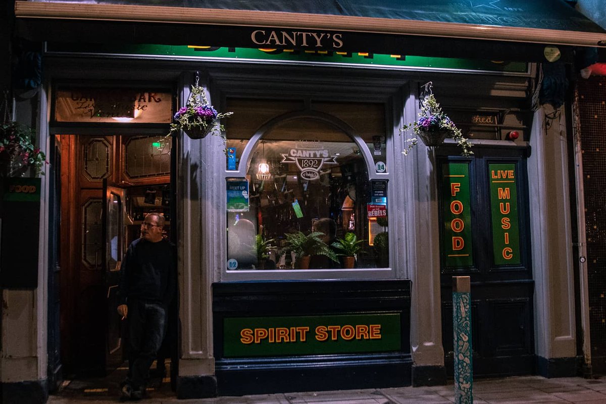 PureCorkPhotos's tweet photo. 'Spirit Store'

@CorkSafetyAlert @corkbeo @cork @RandomCorkStuff @cork_daily @pure_cork https://t.co/DxrER96qDZ