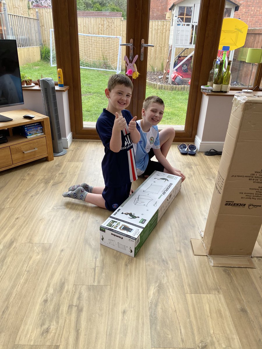 andiroowillacy's tweet photo. @playersessionHQ fair to say there are a couple of people very happy this morning! Very speedy delivery too! Thank you so much!!  Noah gunning for the no.9 spot to play along side his favourite @rovers #DannyGraham 🔵⚪️ https://t.co/T72QMOrtBY