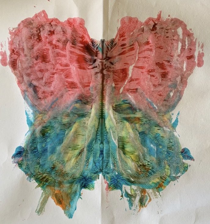 RSMArtDept's tweet photo. And today let’s go peek at the artwork created at home by some of our very littlest, but most mighty, artists in GreenShoots @RSMLowerSchool #lockdownlearning https://t.co/ZBF7ucIP36