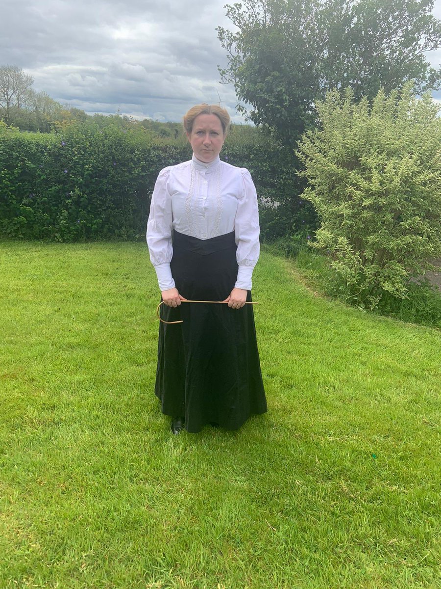 TSlivinghistory's tweet photo. It’s Friday so it’s #costumeoftheweek! This belongs to #MissAnderson, the 1900 school mistress - owner of the fingerstocks & backboard!
Neat white blouse,modest black skirt,bamboo cane-what more could a teacher want?
Miss A has visited many,many schools with one result... https://t.co/NlXLW4lRdv