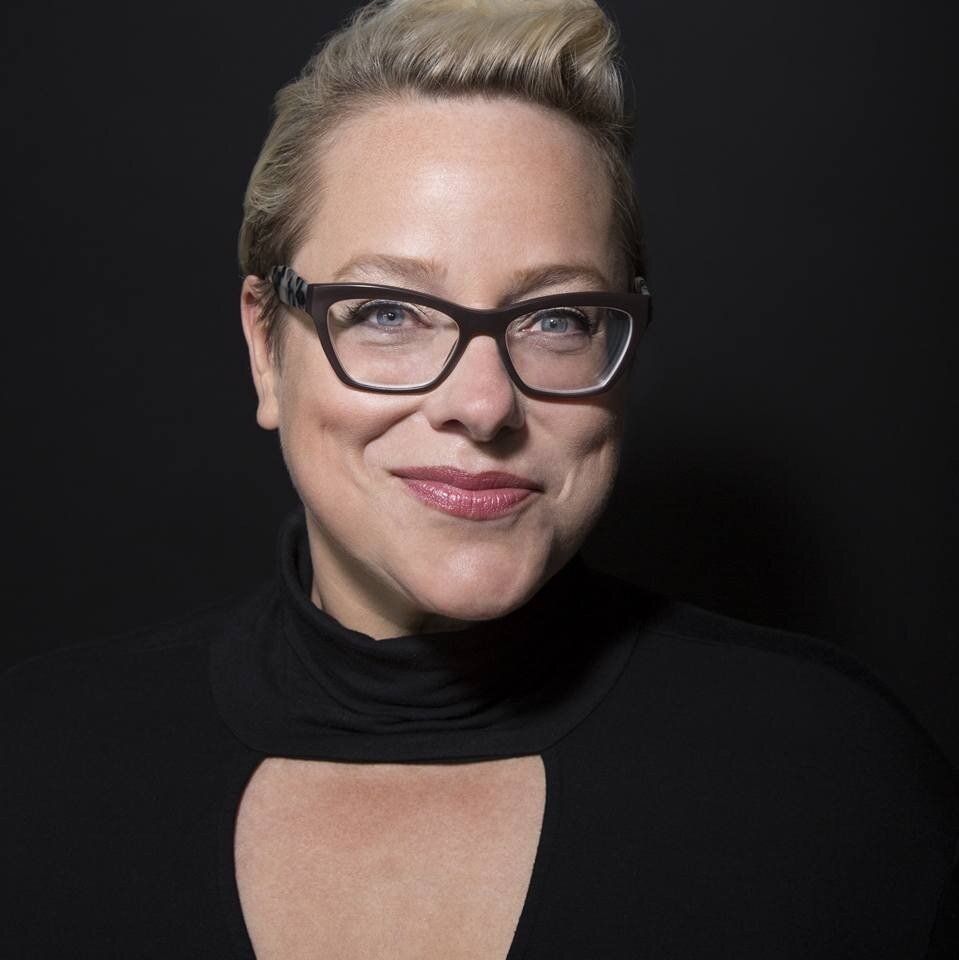 produceyourpod's tweet image. Client Spotlight with @KandracKole 

Their podcast, Inside Design, released a new episode, How The COVID-19 Pandemic Will Change The American Home With Veronika Miller-Eagleson - Founder and CEO of @Modenus 

bit.ly/3fPq8d6

#followthefun #thepodcastexperts #podcast