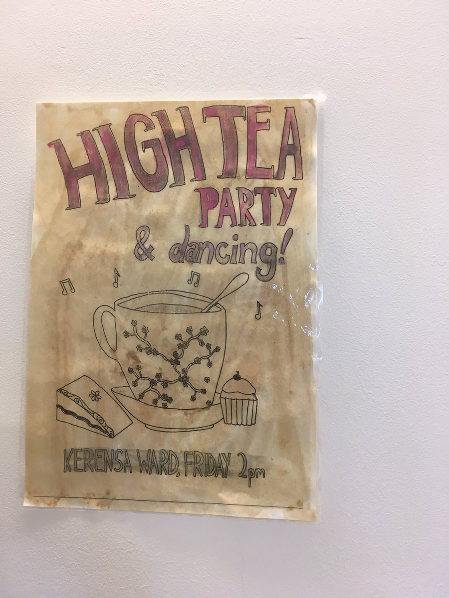 Getting decorations up for our High Tea Party this afternoon on Kerensa Ward ☀️☕️🍰