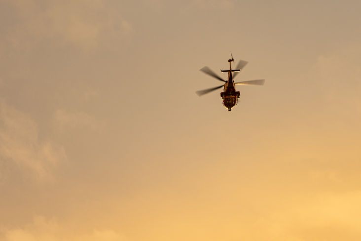 cornwallairamb's tweet photo. When the helicopter flies overhead, the crew are on their way to help someone in need of critical care. Injury and illness don't stop in a pandemic. Anyone could need this service at any time. Please donate to keep the heli flying. 📷 credit Peter Gosling https://t.co/eqJtuujCRo https://t.co/qeXJquj3dG