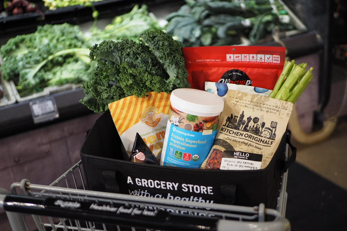 organicgarage's tweet photo. Prep for the weekend ahead with snacks, fresh produce and functional foods for a well-rounded food fest π#HealthyFoodForLess #HealthyConscience https://t.co/3ozFtG1KzM