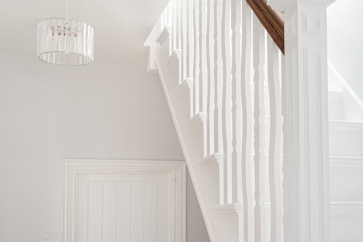 berry_construct's tweet image. When installing a new loft staircase we always go the extra mile and provide a bespoke staircase that matches the existing staircase. This seamless flow from ground floor to loft, from old to new, makes a big difference to the finished conversion!             #berryconstruction