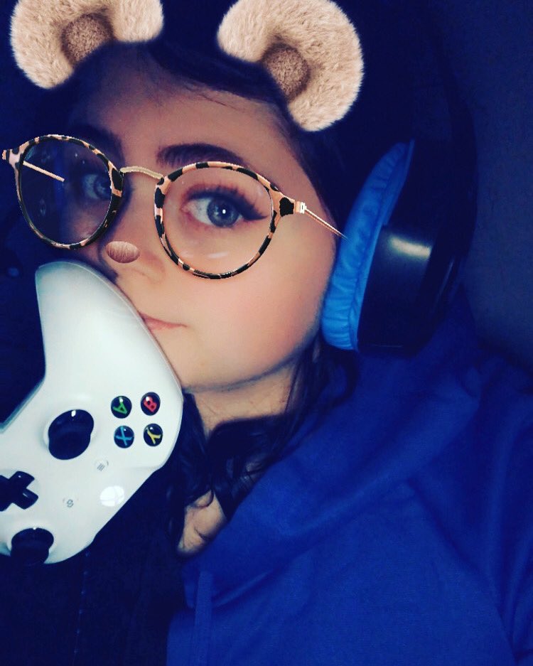 dahcoconut's tweet photo. So after all the stuff I went through last night I still managed to have a good time gaming #gaming #gamers #whatanight https://t.co/Lutvjkn0mL