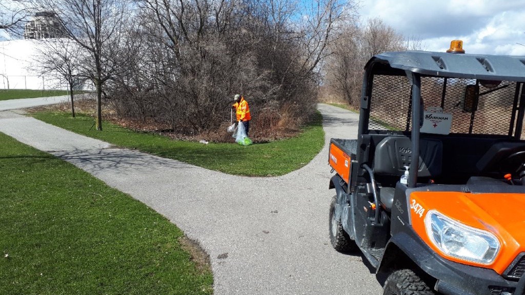 Keith Irish (@keithirish1) on Twitter photo #Markham’s Spring litter clean-up has begun. Parks and Roads staff have spread out across the city to ensure parks, public spaces (trails, pathways, streets) are litter free. If you see something that needs to be addressed call or email: 905-477-5530, customerservice@markham.ca #Markham’s Spring litter clean-up has begun. Parks and Roads staff have spread out across the city to ensure parks, public spaces (trails, pathways, streets) are litter free. If you see something that needs to be addressed call or email: 905-477-5530, customerservice@markham.ca