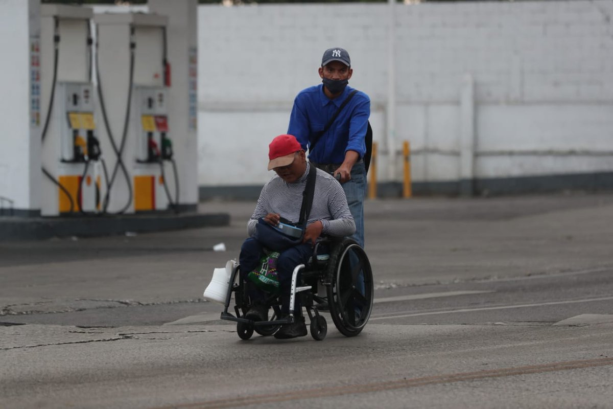 Guatevision_tv's tweet photo. #CoronavirusGT | Así se encuentra la calle Martí y ruta al Atlántico este viernes por las restricciones de locomoción impuestas por autoridades durante los próximos días. 

📸: Érick Ávila https://t.co/RxzsGsWck5
