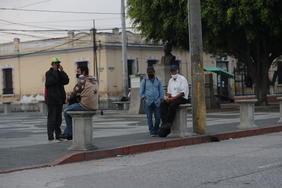 prensa_libre's tweet photo. #CoronavirusGT | Así se encuentra la calle Martí y ruta al Atlántico este viernes por las restricciones de locomoción impuestas por autoridades durante los próximos días. 

📸: Érick Ávila https://t.co/fwVFhsC9h2