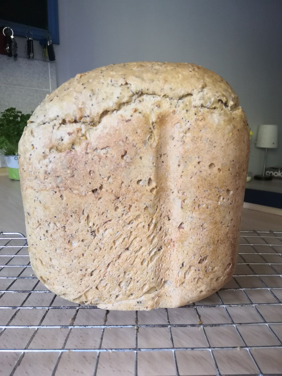 BeeJaques's tweet photo. Six seed bread flour from @WessexMill . Looking forward to lunch tomorrow 😋 https://t.co/DK8TdBUCTf