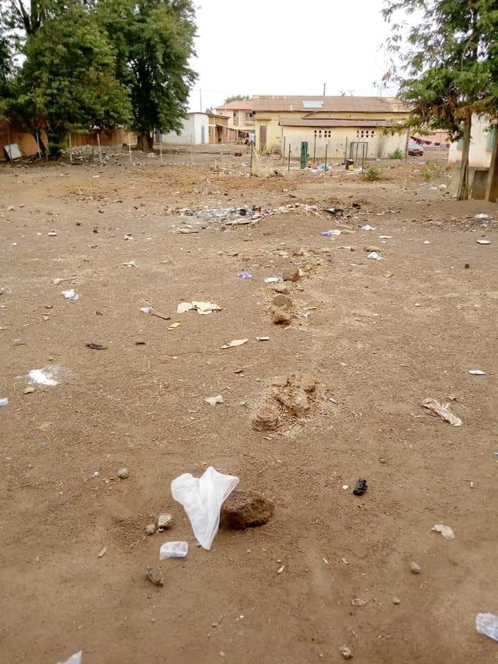 MoriahKaba's tweet photo. Images de l'Hôpital préfectoral de #Siguiri, capitale du #Rpg après 10 ans de gouvernance  @alphacondepresi 

#Guinée 
#stopAlphavirus https://t.co/B0EA91F5pS