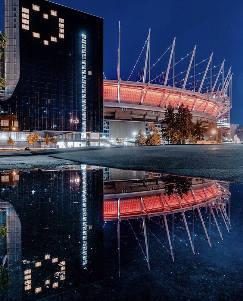 Taking time to reflect on the things that matter most.♥️ #HeartsForHope⁣⁣
⁣⁣
Photo by 📸: @instagezimi ⁣