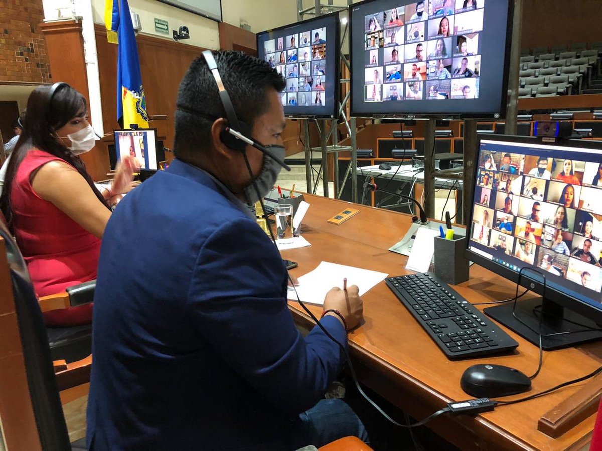 LegislativoJal's tweet photo. Sesión Extraordinaria Telemática, preside la diputada @Sofi_Jalisco https://t.co/omk65tNFg3