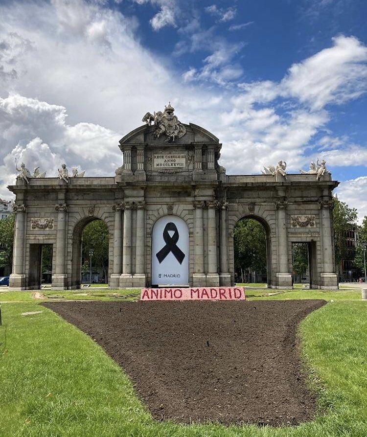 Caths13's tweet image. BONITA ERES MADRID y que triste llevas estos últimos meses.
Madrileños, respetemos, si nos concienciamos avanzaremos cada día un poco más y aunque no volvamos a ser la Madrid  de siempre, al menos podremos decir que hicimos todo lo que tuvimos en nuestras manos para serlo. ÁNIMO