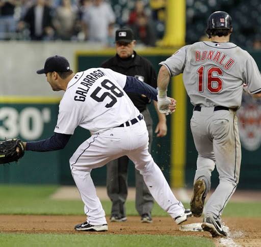 Se viraliza una petición de Armando Galarraga: “¿Por qué  no darme el Juego Perfecto ?", ha dicho. Los medios estadounidenses se hacen eco masivamente y hasta el umpire Jim Joyce apoya la iniciativa. La nota: ow.ly/trwa30qGp3b