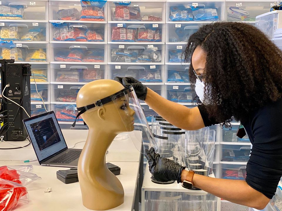 danburyhackers's tweet photo. Our https://t.co/wyDC1JZn00 made 2,000+ FREE face shields for hospitals, first responders, nursing homes, and more. We're 3D printing test swabs for Covid-19. We need to raise another $5,000 to make 7,000+ face shields. Please donate if you can at https://t.co/cLBmDJ8cqj. https://t.co/tf1BtL976m