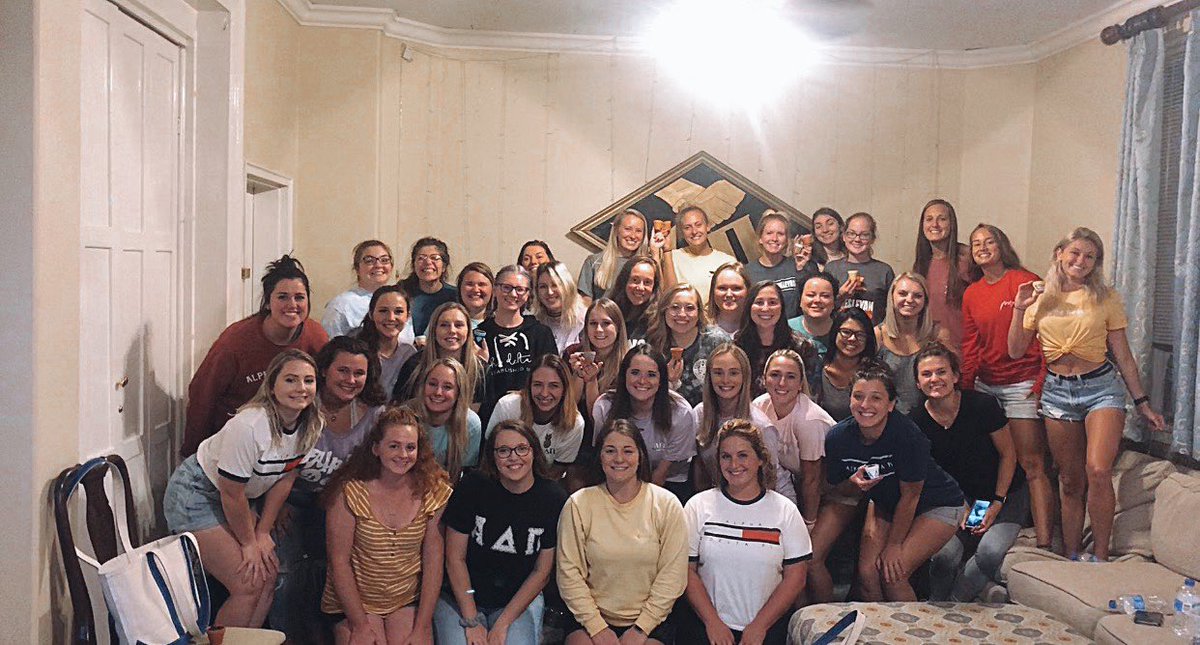 wvwcADPi's tweet photo. •𝙼𝚊𝚢 𝟷𝟻, 𝟷𝟾𝟻𝟷•
Happy Founder’s Day @alphadeltapi!! Special thank you to Eugenia and our six founding sisters in creating such a strong sisterhood 169 years ago! We continue to treasure the memories, friendship, laughter, and bonds that will last a lifetime. 💎 https://t.co/QVzMueYsK1