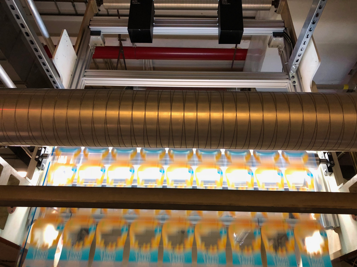 Vision_Systems's tweet image. The PackFlow inspection kit from @OneBoxVision uses line scan cameras from @chromasens, frame grabbers from @BitFlowInc, and industrial PCs from @VecowCo to inspect at speeds up to 1000 ft./minute. bit.ly/3fTujEE