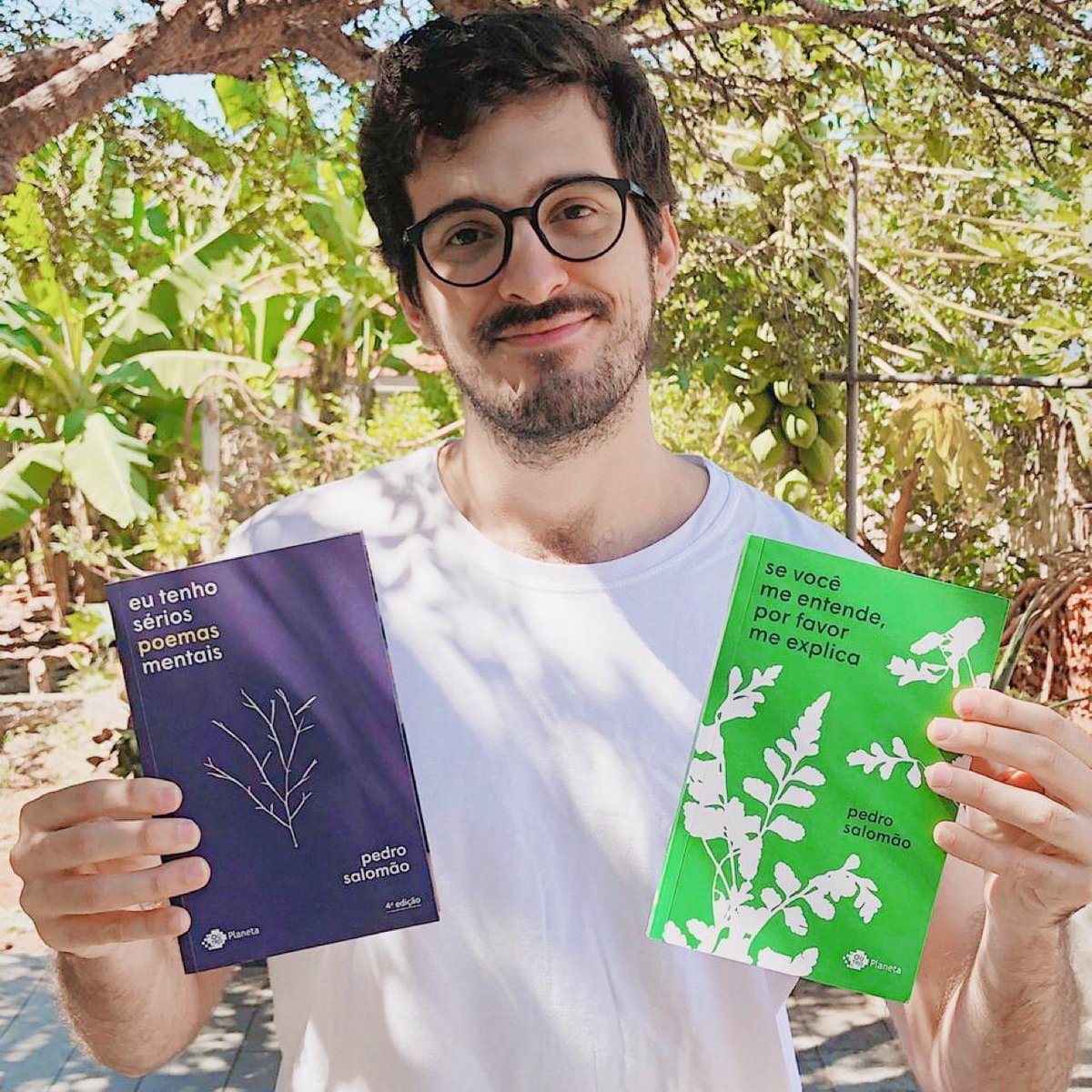 PlanetaLivrosBR's tweet photo. Diretamente da casa dos nossos autores para a sua!
#Keepreadingemcasa

Nossa dica de hoje vem com um pouquinho de poesia para confortar os corações em um momento conturbado.

📚🏡 Compre o seu e receba em casa: https://t.co/sdJTSZlz34
⠀ https://t.co/KXiVPMkZ1S