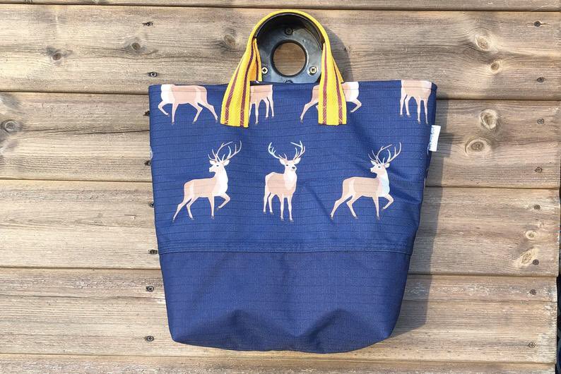 Rebridled's tweet photo. Stag pattern equestrian bag
Only £65 free postage
https://t.co/2xbINowYvs
#horses #equestrian #Countryside #equestrianchic #horsechat #StayAtHome #shopuk #equestrianuk #countryfashion #countryliving https://t.co/5c6tnDT99z
