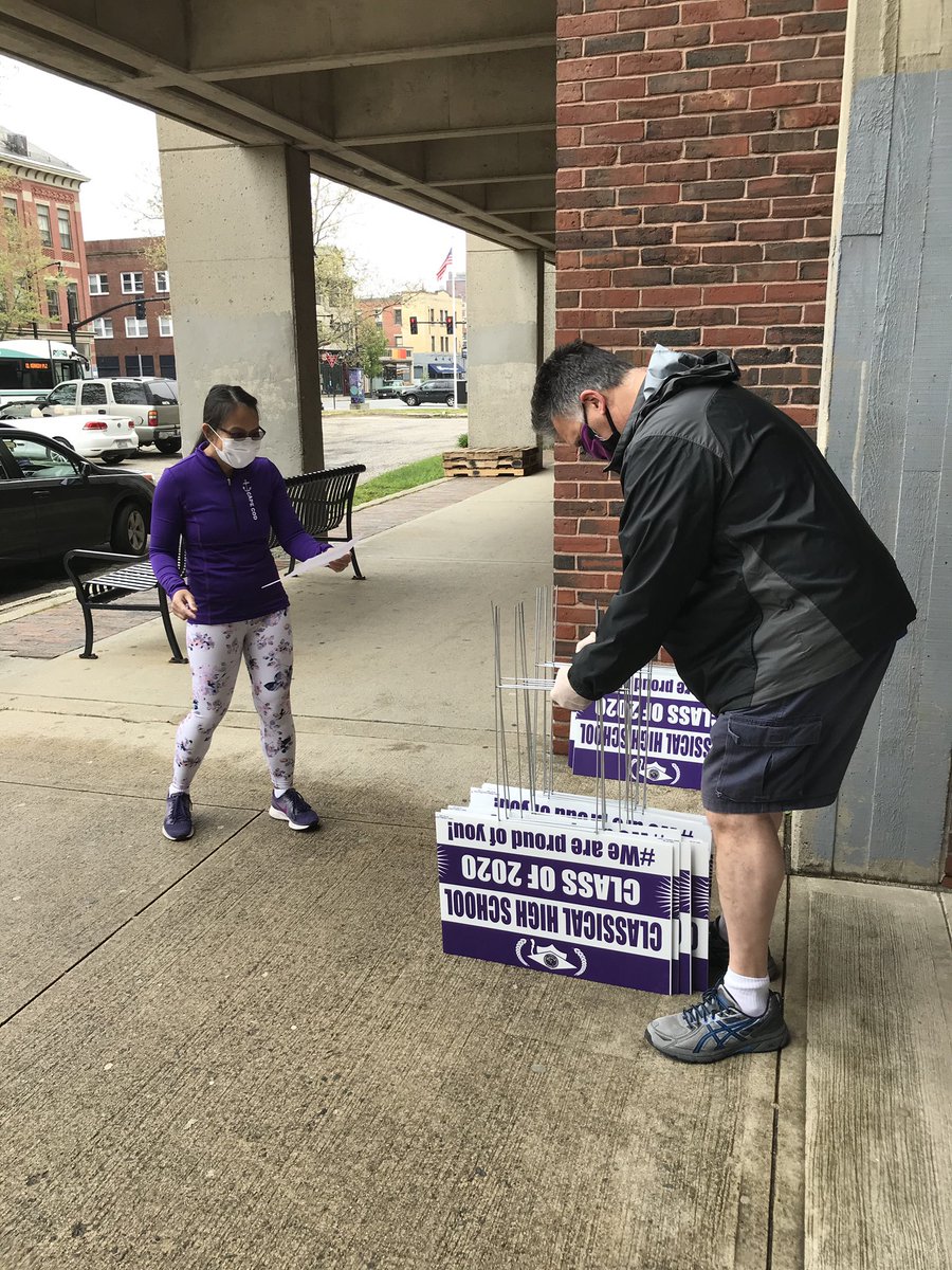 ClassicalHSPVD's tweet image. Let the signing begin! @principalbarr @ClassicalHSPVD #gopurple #love2020