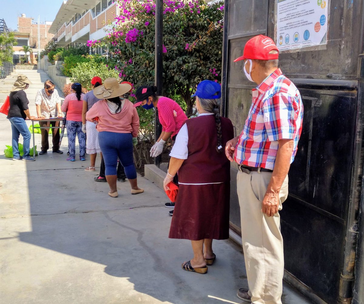 egoaizia's tweet photo. #EmergenciaPeru

¡La distribución de alimentación básica ya está en marcha!

¿quieres ayudar a las familias más vulnerables de #AltoTrujillo?

👉Tranferencias:

FIARE: ES10 1550 0001 2800 0074 9226
Laboral Kutxa: ES71 3035 0023 93 0231187017

El #hambre, es la #pandemia https://t.co/uugpUKamBg
