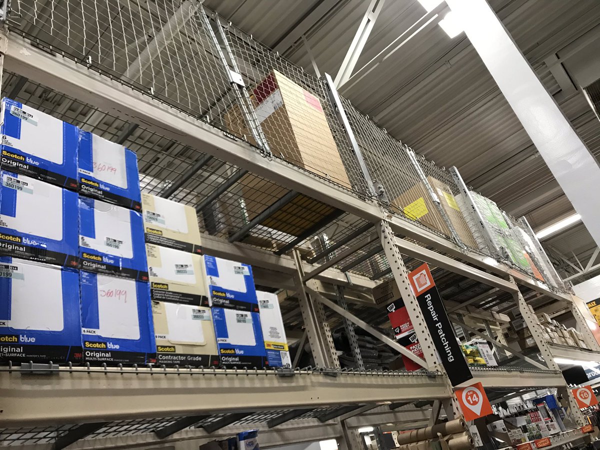 rodgersnick3's tweet photo. Outstanding job To Miki in paint! Working to clear the overheads and maximize our on shelf availability! @JakeCrailTHD #8408 https://t.co/WkQ1acrGWp