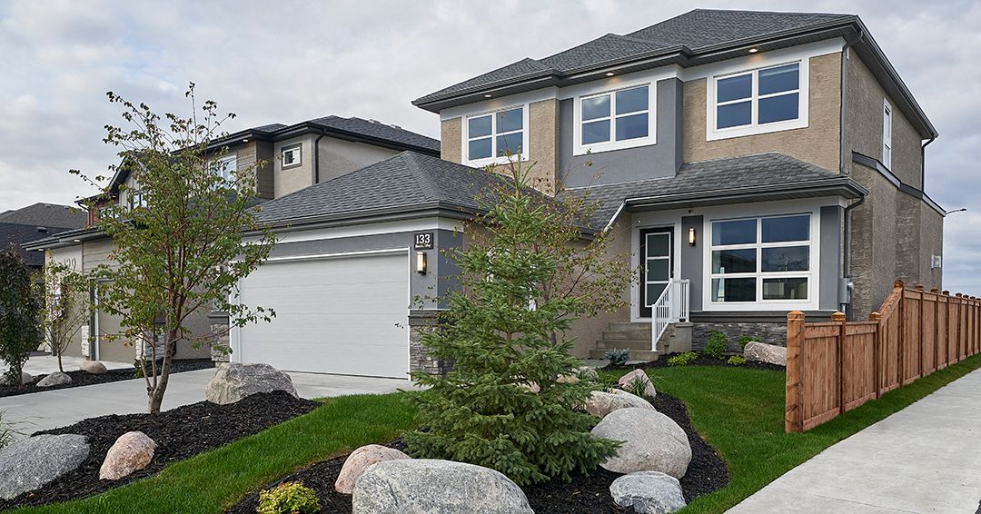 133 Kestrel Way is a gorgeous #home in RidgeWood West. Built by @RandallHomesWpg this home has everything an active #family needs. It showcases a large country-style #kitchen with a walk-through #pantry and the eating area has an open-concept #design to overlook the great room.