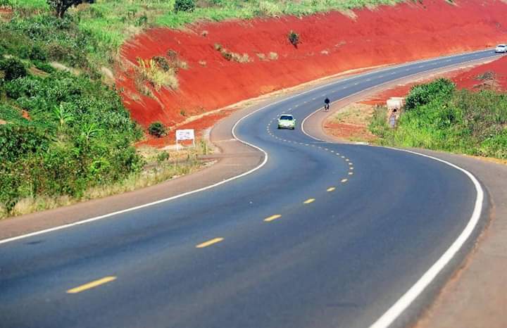 ForKisumu's tweet photo. KIBAKI'S LEGACY:
Roads, SGR, New Lamu Port,
Expansion of JKIA &amp; Kisumu International Airport, Free Primary Education, New Constitution, Vision 2030 etc.
The only man who can bring back this legacy and save this beautiful country is William Samoei Ruto.

#Curfew https://t.co/KHAfEZBRp8