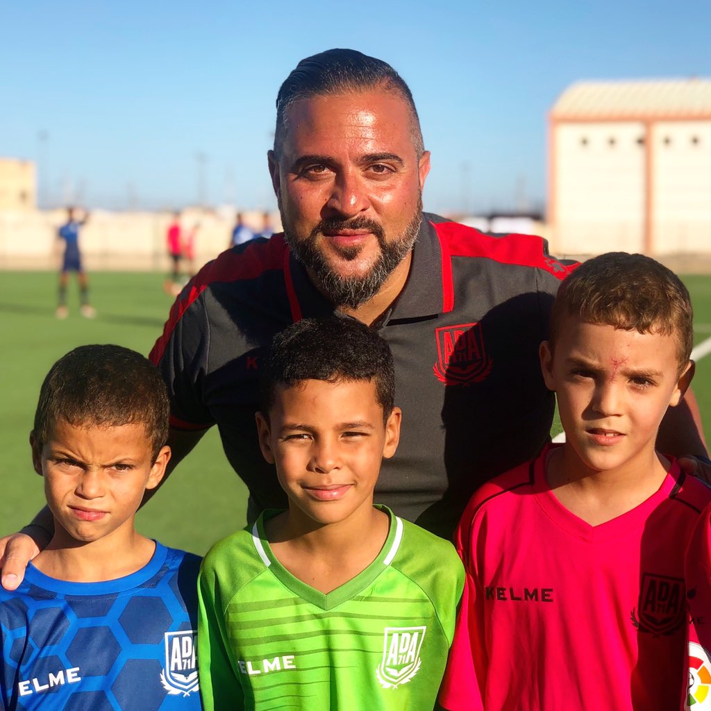 Josele_Glez's tweet photo. Muchas gracias a los amigos de la @RevistaABFutbol por la entrevista donde contamos nuestras experiencias!
https://t.co/oz4wHpxaxJ
#abfutbol #revista #futbol #soccer #football #futbolinternacional #internacionalización https://t.co/vJvbn050yf
